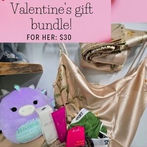 Jimmy Choo Floral Satin Pajama Set